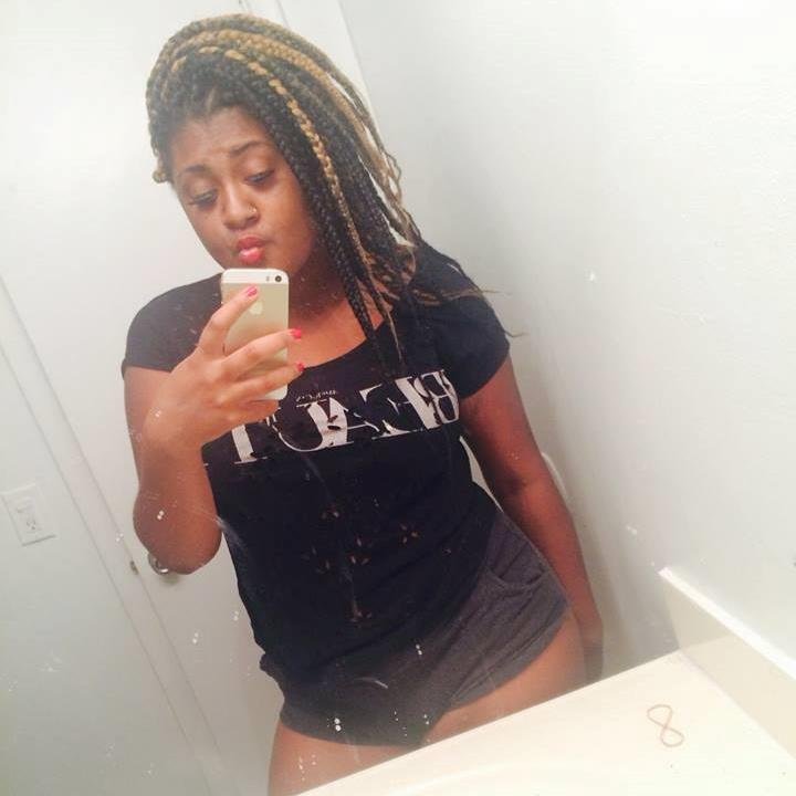 #Twubby @_SomethingReal_…#Libra. . AHF Outreach Worker ........ You can Call me Honey Bun .. Fuck You Pay Me.