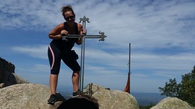 vnika012's profile picture. 