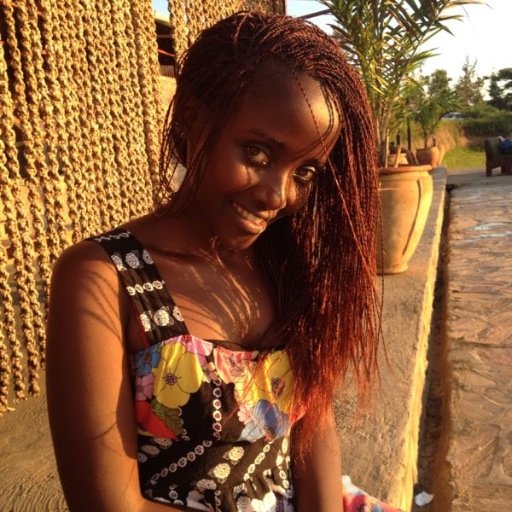 Am a professional actress and writer, Journalist and communicator at the same time.