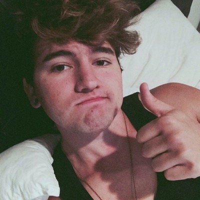 FOLLOW @kikiftconnor