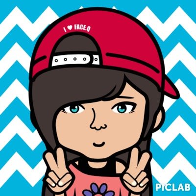 Hey, I'm Eimear! I'm currently a YouTuber based in Ireland. Attempting to do some daily vlogging but never seem to have the time...