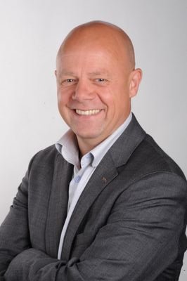 Douwe Oldenkamp
Als het morgen nog beter moet dan vandaag! https://t.co/MVWJXKygJR