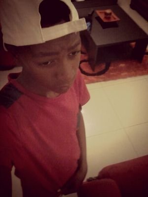 Instagram: @tangeni_skinnyswag
