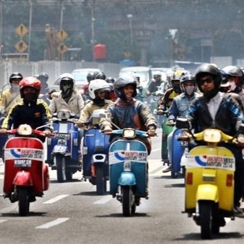 Vespa addict • komunitas • jual beli vespa • merchadise • sharing-sharing • share foto • event vespa