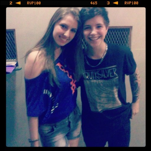 Neelufernandez's profile picture. Nunca le falles a una persona que te quiere de verdad :) :)