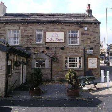 The Sun is a lively, yet sophisticated pub in the heart of the Flockton Village, located between Wakefield and Huddersfield.