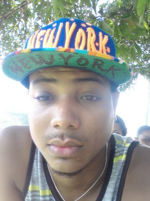 I'm tall, slim and very friendly. I enjoy sports like Basket Ball and VollyBall and like to keep an open mind about everything...