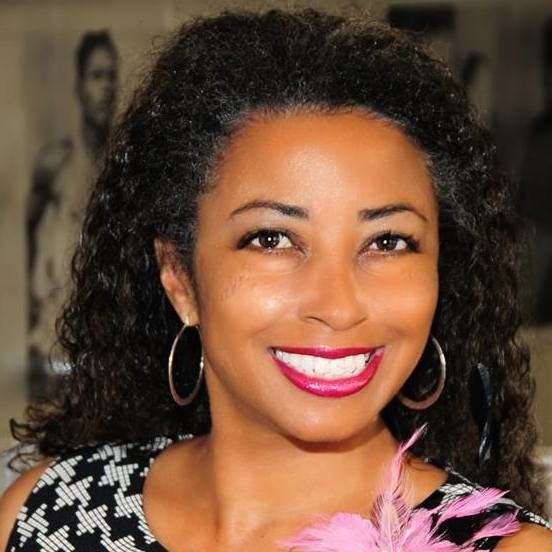 Living Life Full Out!! Lover of Jesus, all things #sparkly #pink or #animalprint! #DTLA #DTLALiving #woowoo