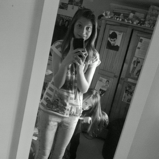 Follow me and i'll follow back
Instagram-sophiee500
Bbm-2B17A8A2
Snapchat-sophiee500