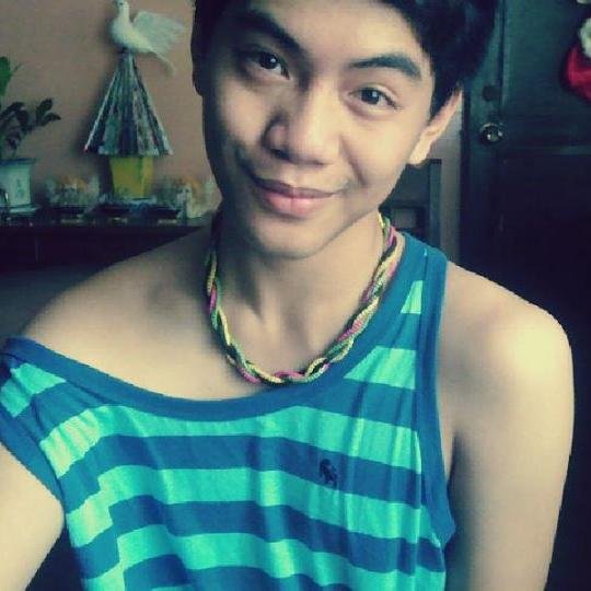 kimmy , 18 . 
I am enjoying my life . I will never become desprate . 
i love life ! :)  ❤ Fashion Institute of the Philippines/ FIP STUDENT . Fashion Design ♥