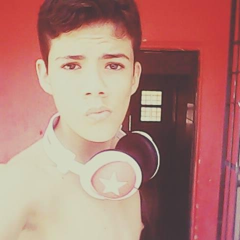 Instagram: EmanuelAguiar_