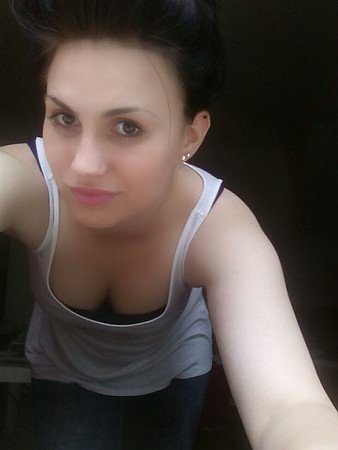 A successful Forex Trader and Internet Marketer who enjoy helping people by sharing...