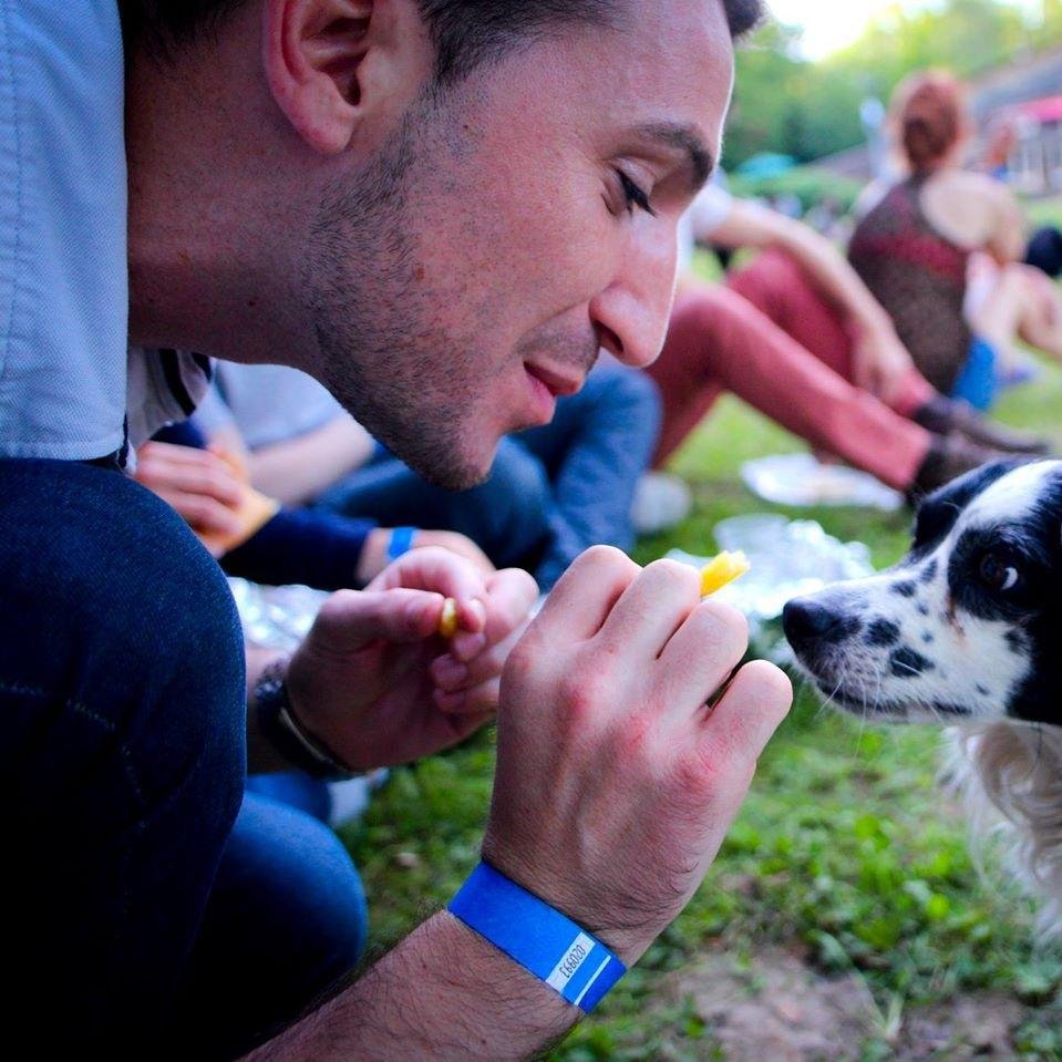 remimenotch's profile picture. #Digital #Numérique #Actu #CM •J'écoute #SocialMedia •J'écris et surtout •Je souris. C'est comme les 3J des Galeries, mais en différent #restonslégers 🕵🏻🗺🚀