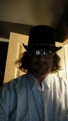 Flabden's profile picture. just some weird guy