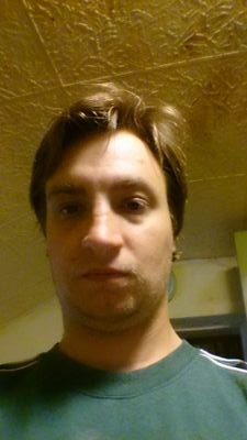 jesem  také vyučení oboru cukrář, aj mentálně  pracují, v rád kreslím a vymýšlím hrdiny. znamení zvěrokruhu, že ryby tygra, ale i vlka , plavu, procházky, čtu,