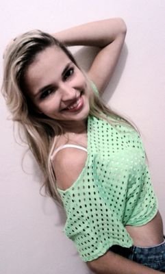 Se algumas pessoas se afastarem de você, não fique triste, isso é resposta da oração. Livrai-me de todo mal, amém.   -1.9 - Santa Catarina.