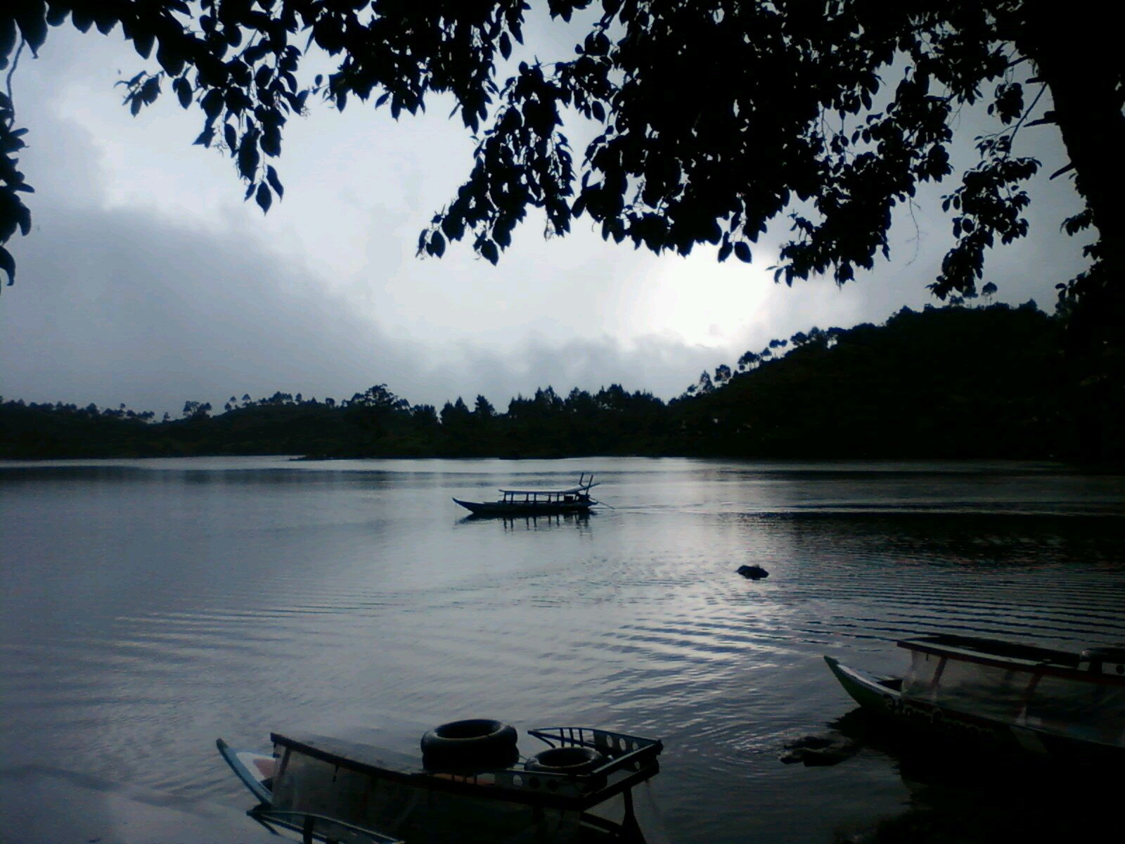 TitiNurSolehati's profile picture. Let Allah be the ruler of your heart not the world