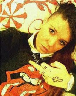 Geordie born Geordie bread Strong in the arm and Good in bed Wine dine 69! #Followme #Followback #EDL