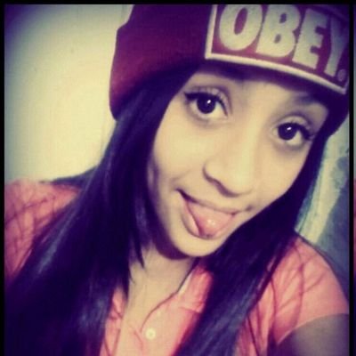 Vitoria Santtos *---*