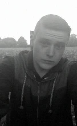 macandbayly's profile picture. 