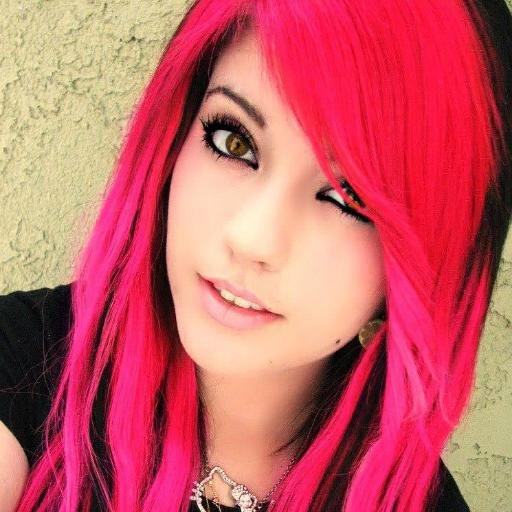 Laura_Biersack_'s profile picture. 