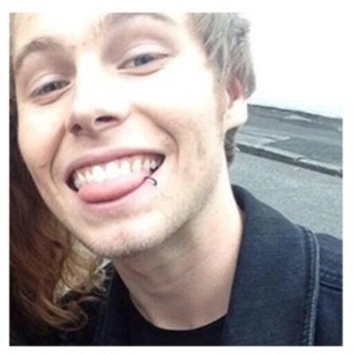 Follow @snuddleluke please