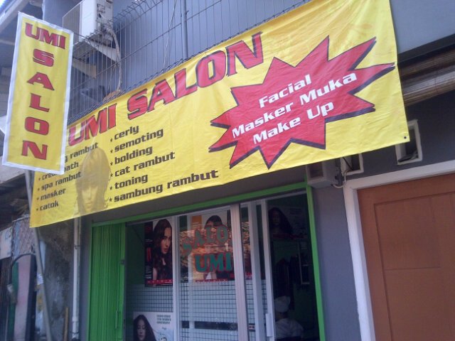 UMI_SALON   [grab&gojeg]                                       JL.Cempaka1 Cempaka Putih Barat JakPus. Tlpn. 087889811412