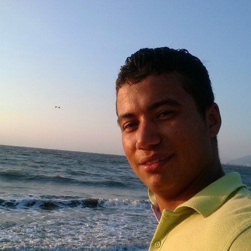 soy una persona muy sencilla  fanático del soccer y me gusta divertirme   y tener buenas amistades.
