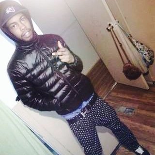 I'm mookie boi I be on bullshxt I keep a 100 clips dats it #klan shxt bitch ☺️ follow me on I.g @mooktowavey no _ #free bandz
