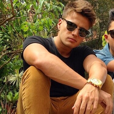 Gusti, 21, Engenharia Civil