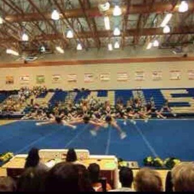 32Angiee's profile picture. 