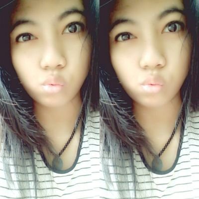 Bagiku sempurna itu mempunyai arti tersendiri yg sempurna jika hidupku selalu bersamamu my husband:*;;)---({})
Iqbal Mahendra♥