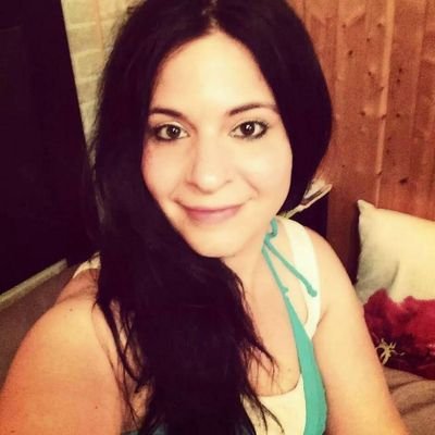 CarolineTr1976's profile picture. 