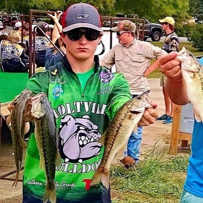 #rippingandclipping 17 years old. im a junior Fishing is life