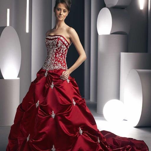 Dresses and fashion that you would love to show off! New photos tweeted daily.