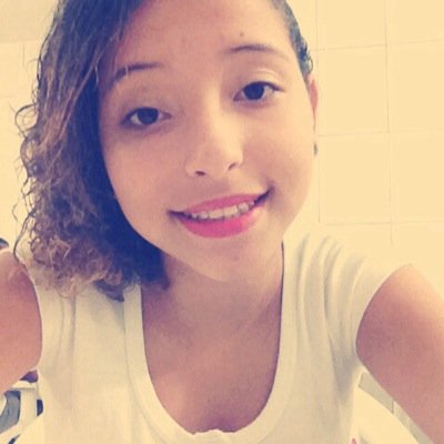 liciads12's profile picture. 