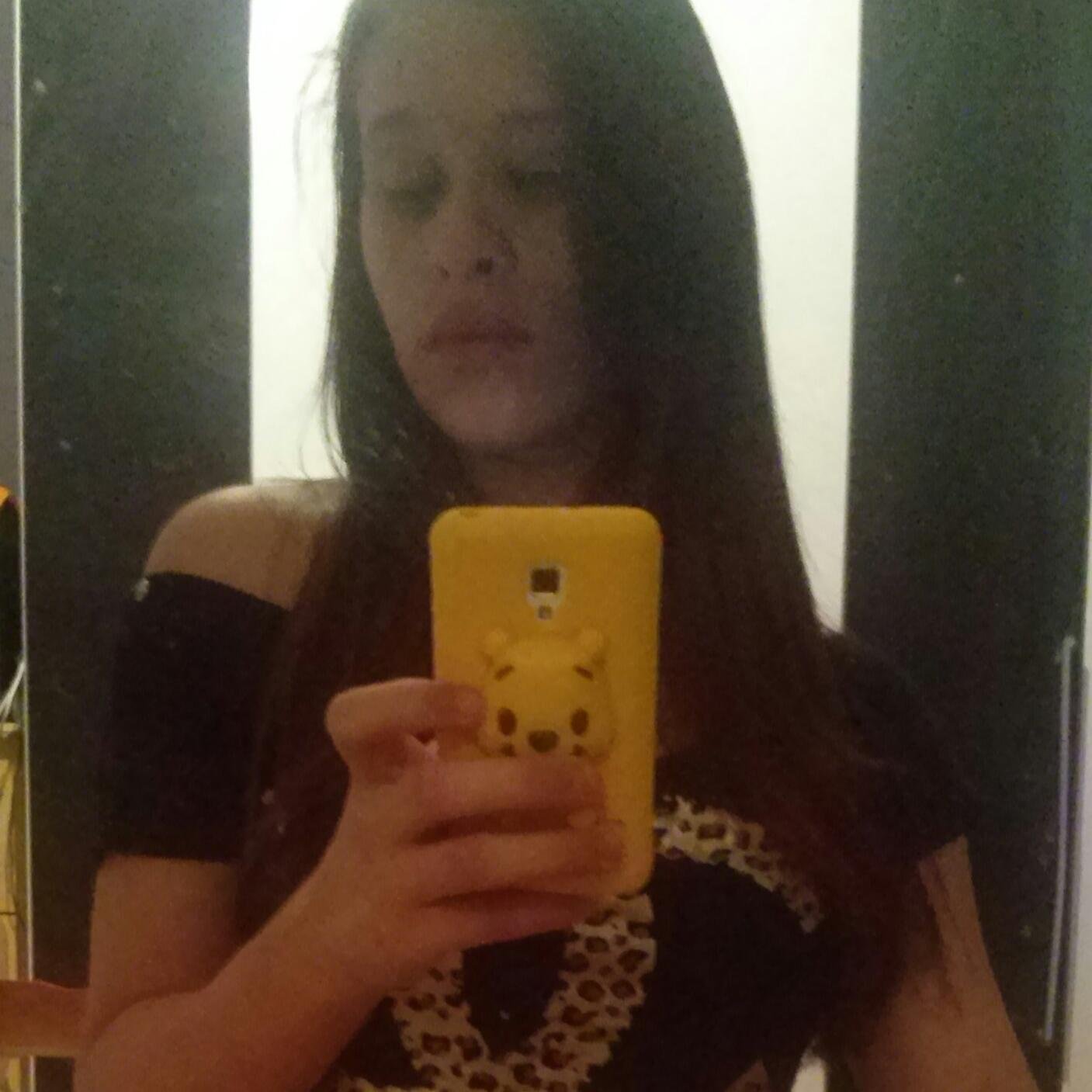 amiga companheira até fim  não importa situação vou sempre está com vc mãe