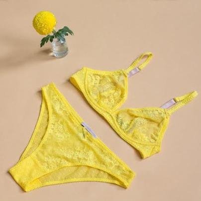 LucyPowderRoom's profile picture. The modern woman's natural beauty haven.