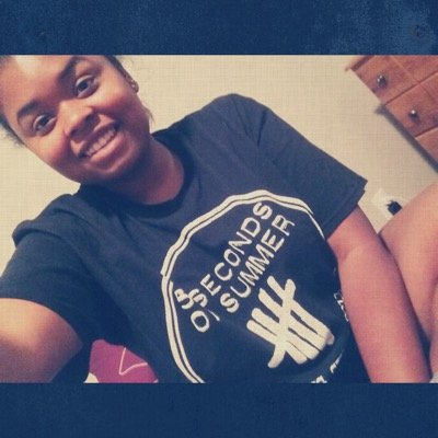 cakemashtonnn's profile picture. I'm in love with 4 dorks from Australia and I'm completely fine with that.