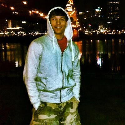 5Reusch's profile picture. nky