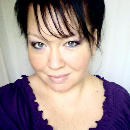 AmEditing's profile picture. Best-selling Brazen Editrix, Word Goddess + Digital Publishing Guru. Former @Amazon/CreateSpace editor | #Binders. Words are my religion. Also @KemariWrites