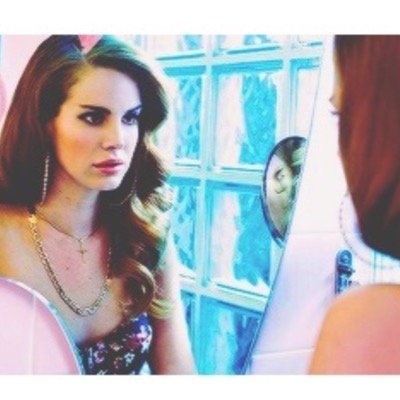 lana ѕιngιng ιѕ мy naтιonal anтнeм