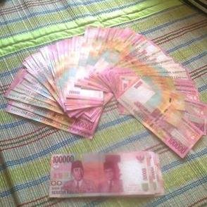 @RikhaChuby pacar gw gue sering jilat ketek rikha dan selalu mau nambah