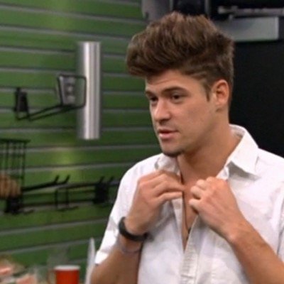 I AM IM LOVE WITH ZACHARY!