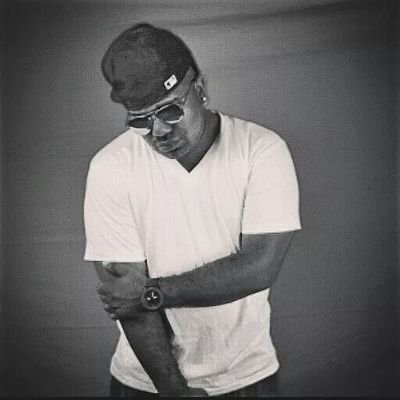 OZElMagico's profile picture. Cantante/ Compositor  CEO Of RedMagicEnt.