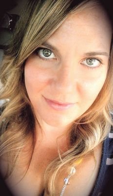 Mom x3, lover of wit and sarcasm, intellectual badass in training. Let's see how much fun I can have with 140 characters!