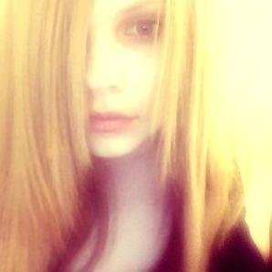 I like food and music.- MOONWALKER SINCE FOREVER - SMILER SINCE 2006 - BELIEBER SINCE 2010 -