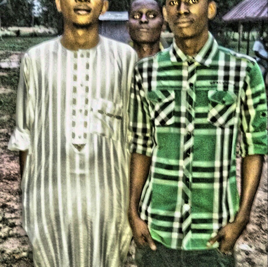 Lyf goess onn...!!!