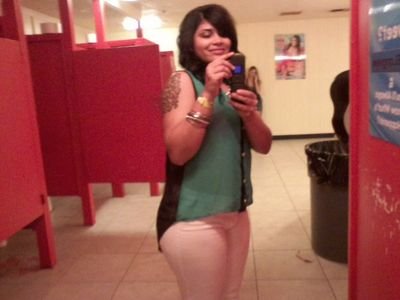 :)))))LIFE IS WHAT YOU MAKE IT.!!!♥your in control.!! Start making a Chang NOW.!!♡follow me.! I'll follow back.!*