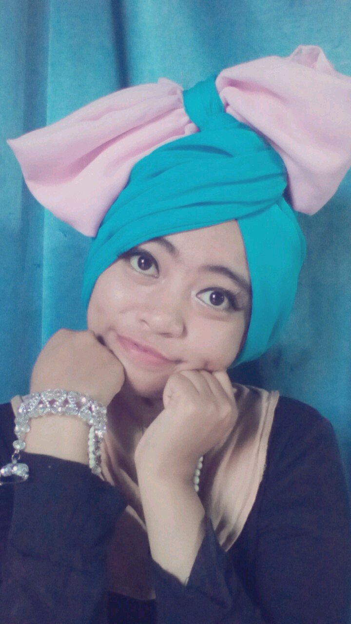 mhymhyolla's profile picture. 